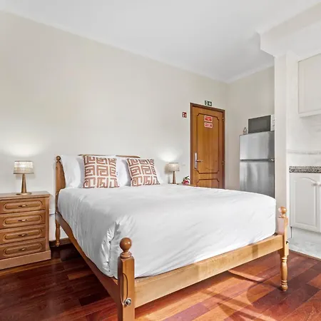 Ribeira Brava Studios Апартаменты *