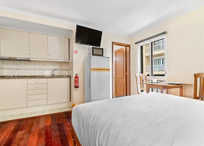 Ribeira Brava Studios Apartment