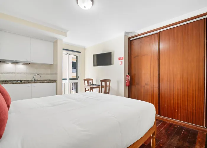 Ribeira Brava Studios Apartment *